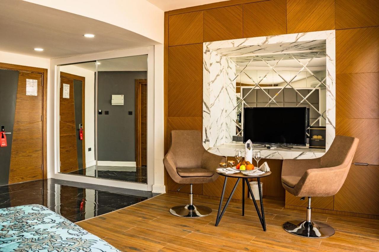 Novel Centre Point Hotel Famagusta  Esterno foto