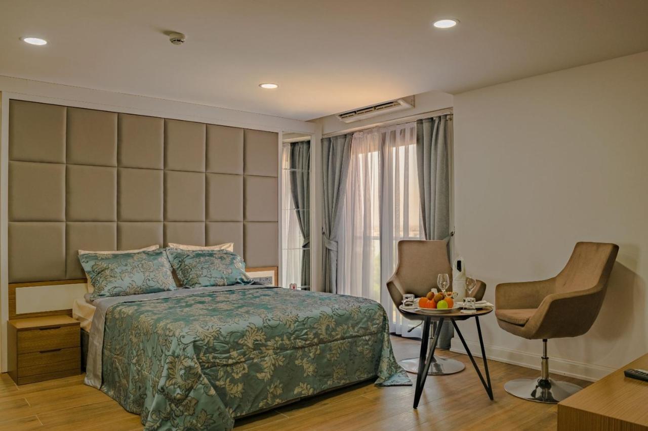 Novel Centre Point Hotel Famagusta  Esterno foto